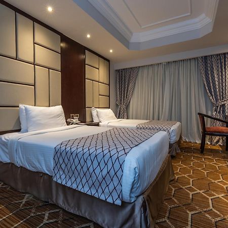 ไทรอัมพ์ พลาซา โฮเต็ล Hotel ไคโร ภายนอก รูปภาพ