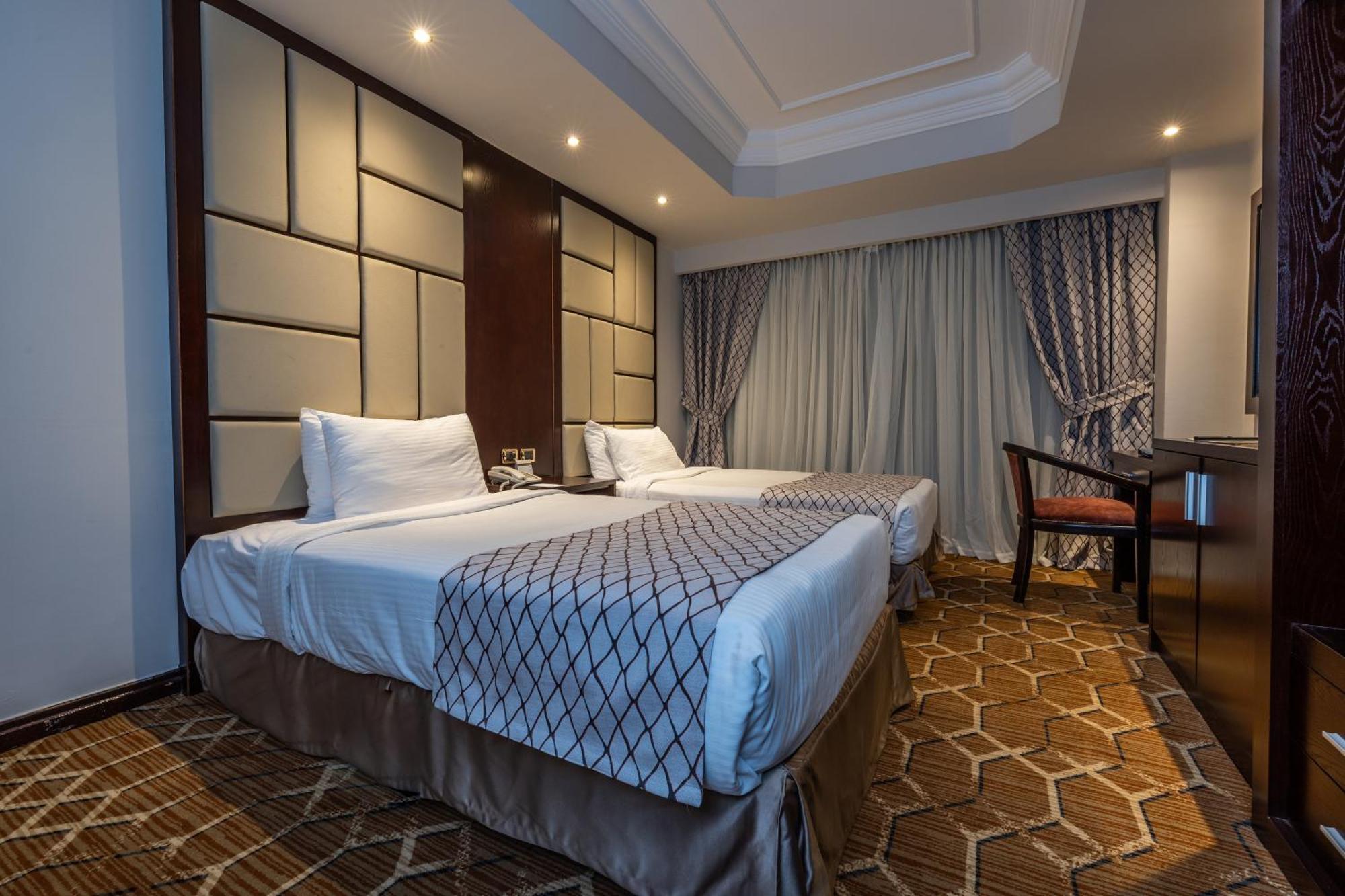 ไทรอัมพ์ พลาซา โฮเต็ล Hotel ไคโร ภายนอก รูปภาพ